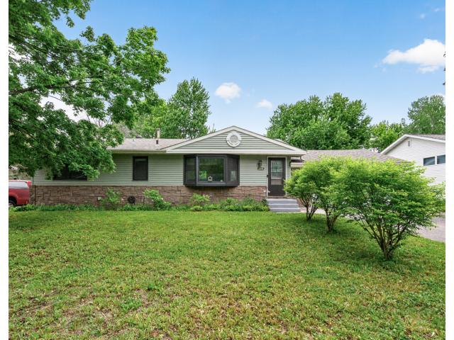 2041 Emerald Lane Eagan MN 55122 - MLS# 7072893