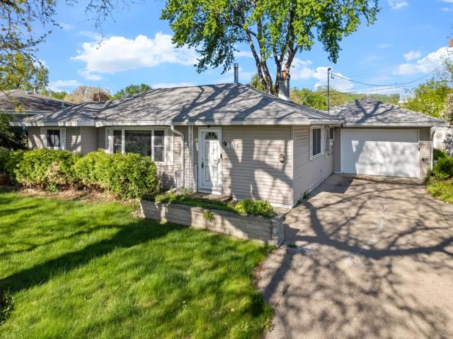 407 Hiawatha Boulevard Winona MN 55987 - MLS# 7072901
