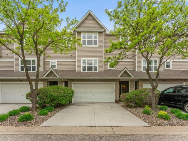 29 River Bend Place Chaska MN 55318 - MLS# 7072906