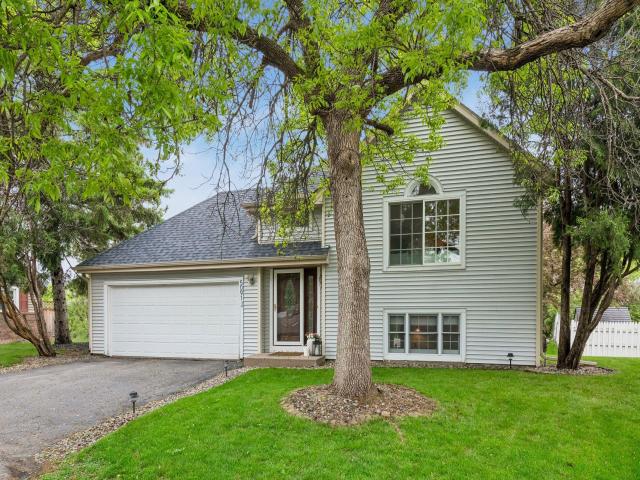 5091 Arrowood Lane N Plymouth MN 55442 - MLS# 7073347