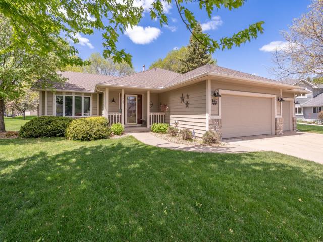 1209 Sunflower Circle S Shakopee MN 55379 - MLS# 7073387