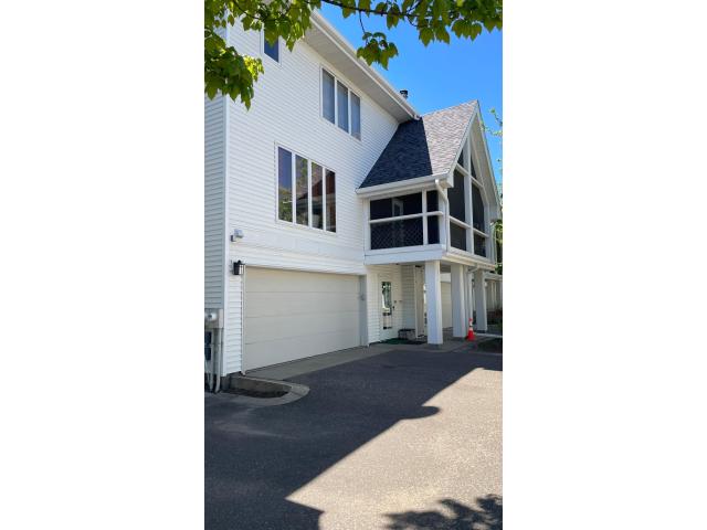 930 Dartmouth Place SE Minneapolis MN 55414 - MLS# 7073458