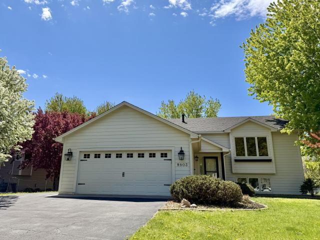 9803 Kirkwood Lane N Maple Grove MN 55369 - MLS# 7073507