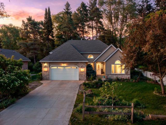 1320 Griffin Avenue Mahtomedi MN 55115 - MLS# 7073607