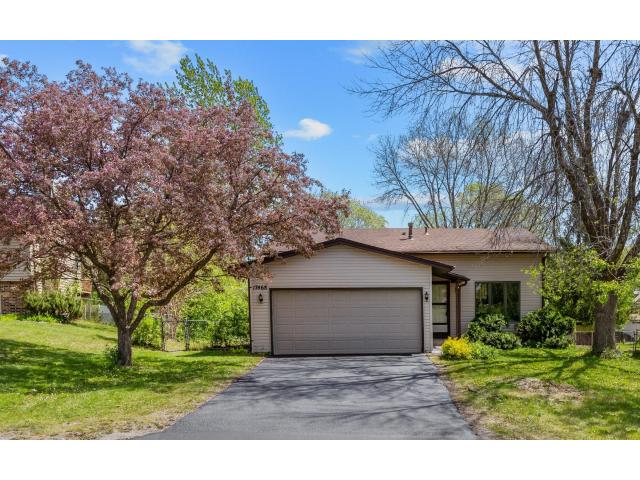 17468 Rustic Hills Drive Eden Prairie MN 55346 - MLS# 7073634