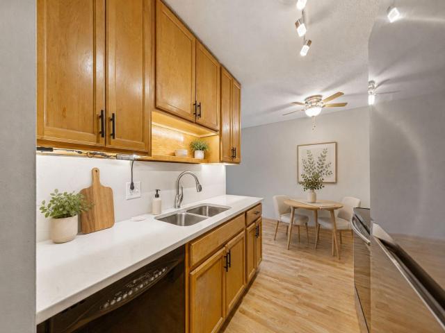 2005 E 122nd Street Unit A11 Burnsville MN 55337 - MLS# 7073637