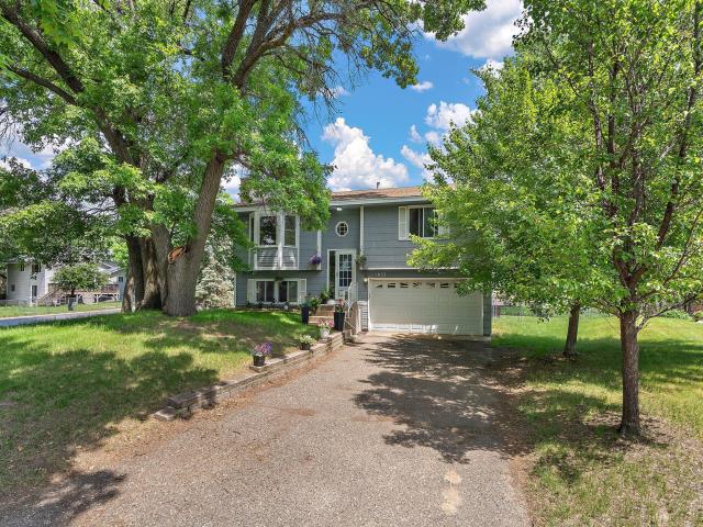 1033 121st Lane NW Coon Rapids MN 55448 - MLS# 7073829