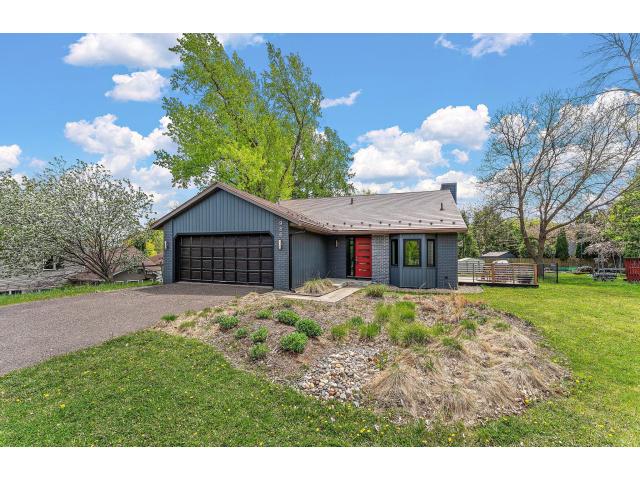 986 Demont Avenue E Saint Paul MN 55109 - MLS# 7074022