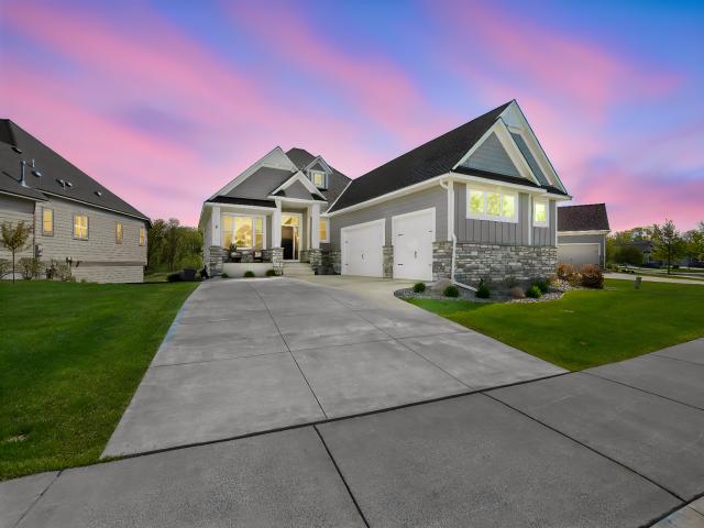 1945 Annika Drive N Lake Elmo MN 55042 - MLS# 7074162