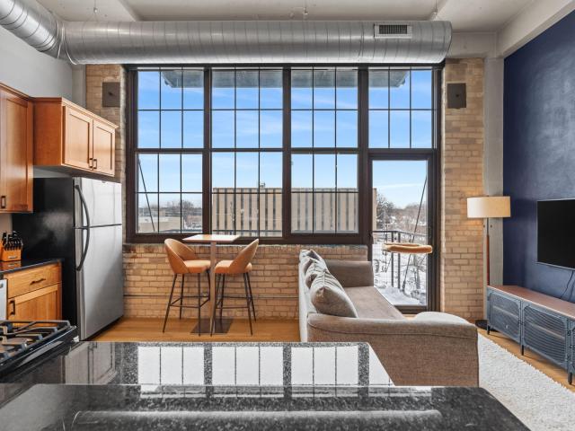 1901 E Hennepin Avenue Unit 306 Minneapolis MN 55413 - MLS# 7074238