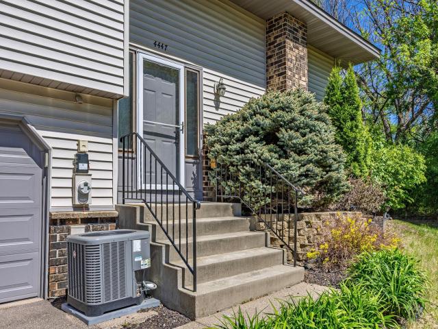 4447 Woodgate Court Saint Paul MN 55122 - MLS# 7074241