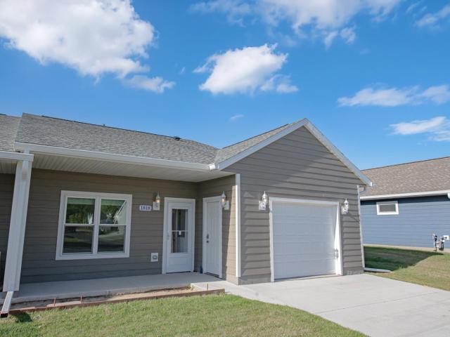 1818 Roberts Street Saint Charles MN 55972 - MLS# 7074413