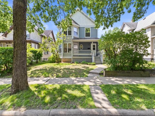836 Minnehaha Avenue W Saint Paul MN 55104 - MLS# 7074497
