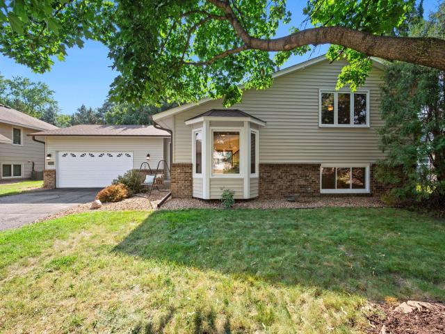 13924 W Preserve Boulevard Burnsville MN 55337 - MLS# 7074590