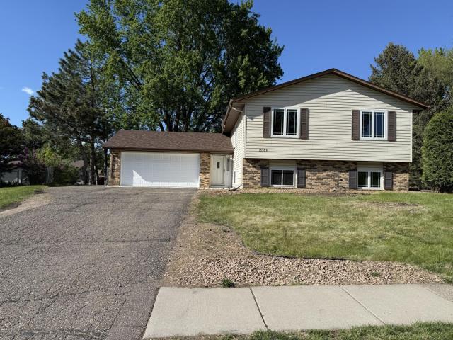 15769 Hayes Trail Saint Paul MN 55124 - MLS# 7074608