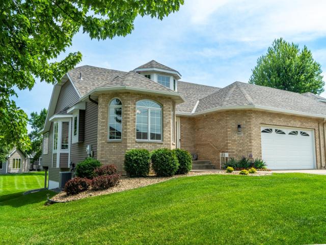 3022 Highpointe Curve Saint Paul MN 55113 - MLS# 7074631