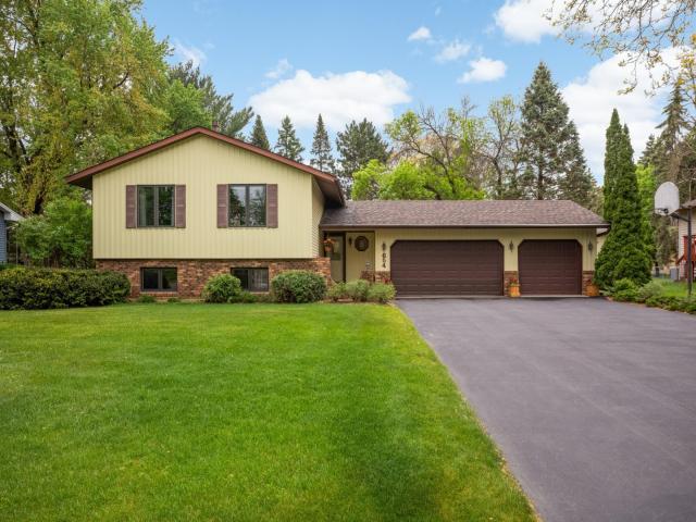 654 Tanglewood Drive Saint Paul MN 55126 - MLS# 7074830
