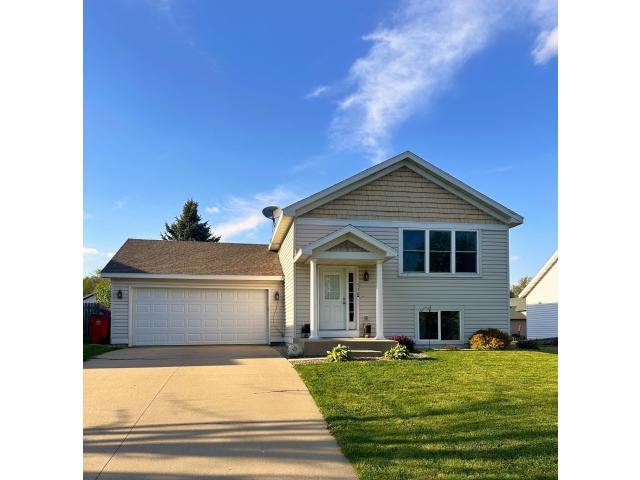 530 7th Street SW Pine Island MN 55963 - MLS# 7074854