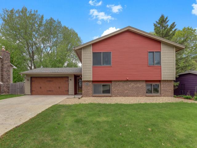 2566 Cochrane Drive Woodbury MN 55125 - MLS# 7074962