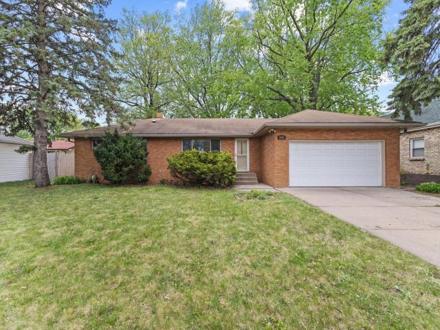 2085 Hamline Avenue N Saint Paul MN 55113 - MLS# 7075126