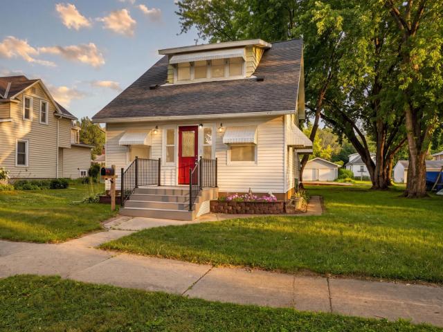 1423 N 2nd Street Mankato MN 56001 - MLS# 7075140