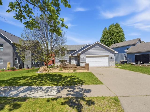 912 Juniper Avenue W Northfield MN 55057 - MLS# 7075277
