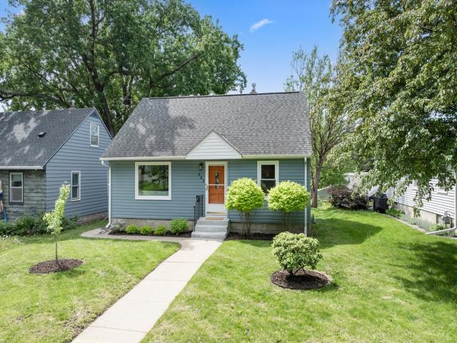 582 36 1/2 Avenue NE Minneapolis MN 55418 - MLS# 7075430