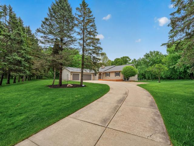 5737 N Highlands Court Lake Elmo MN 55042 - MLS# 7075547