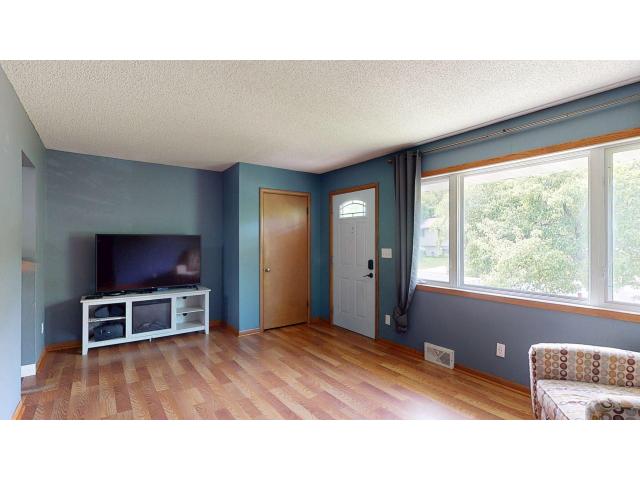 107 9th Avenue NE Dodge Center MN 55927 - MLS# 7075635