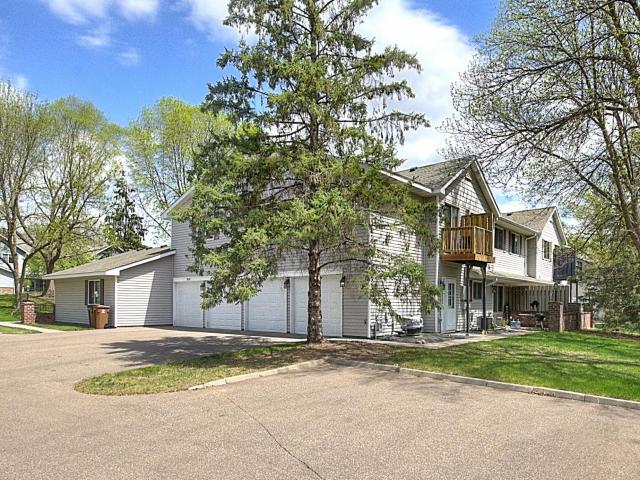 7638 13th Street N Oakdale MN 55128 - MLS# 7075700