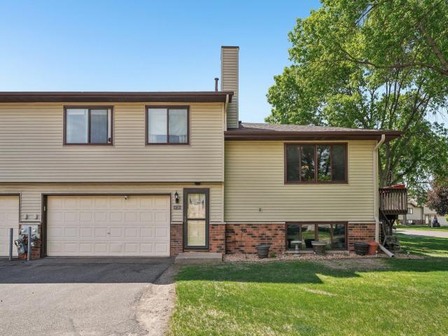 8720 N Maplebrook Circle Minneapolis MN 55445 - MLS# 7075701