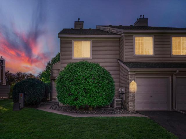 2225 Ranchview Lane N Unit 7 Plymouth MN 55447 - MLS# 7075942