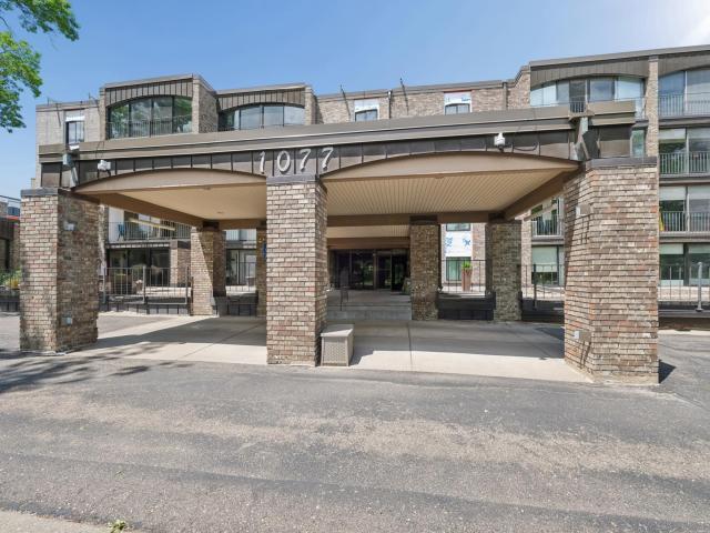 1077 Sibley Memorial Highway Unit 504 Saint Paul MN 55118 - MLS# 7075968