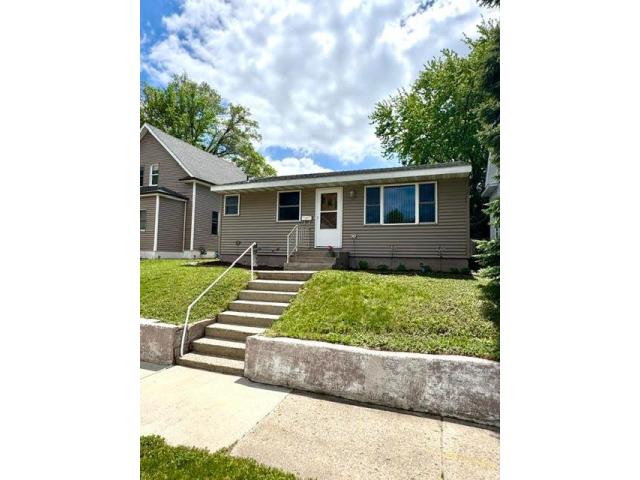 206 Elm Avenue SE Montgomery MN 56069 - MLS# 7076010