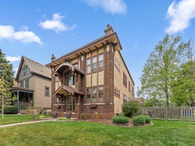 586 Ashland Avenue Unit 2 Saint Paul MN 55102 - MLS# 7076069