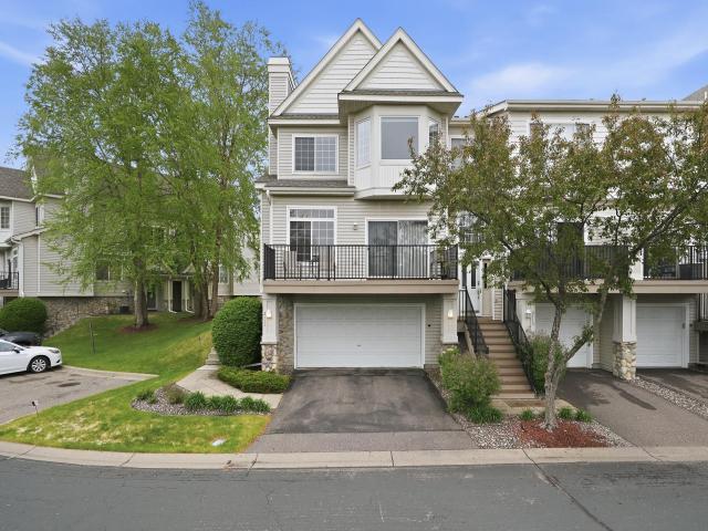 2111 Eagle Trace Lane Saint Paul MN 55129 - MLS# 7076259