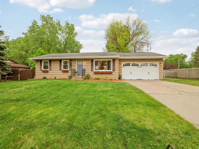 1392 Amaryllis Lane Saint Paul MN 55123 - MLS# 7076409