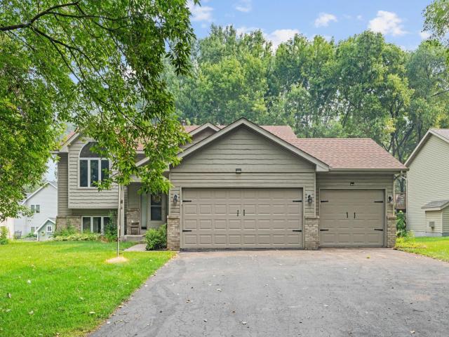 397 Viking Drive E Saint Paul MN 55117 - MLS# 7076429