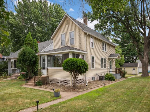 4852 Bloom Avenue Saint Paul MN 55110 - MLS# 7076572