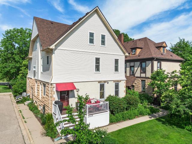 2439 Park Avenue Unit F Minneapolis MN 55404 - MLS# 7076719