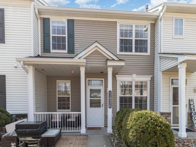 11023 Oak Grove Circle Unit E Woodbury MN 55129 - MLS# 7076758