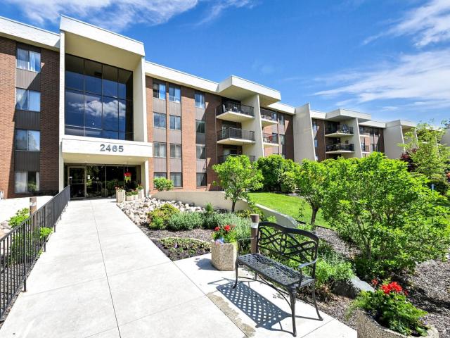 2465 Londin Lane E Unit 106 Saint Paul MN 55119 - MLS# 7076868
