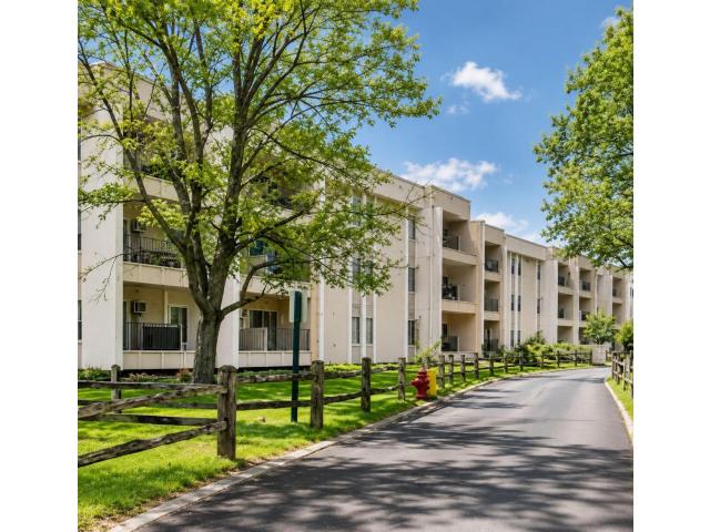 4110 Rahn Road Unit 323 Saint Paul MN 55122 - MLS# 7076926