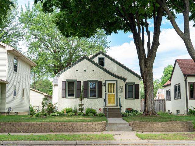 4425 Knox Avenue N Minneapolis MN 55412 - MLS# 7077196