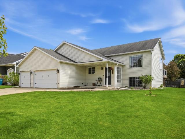 1385 Cottage Lane SE Owatonna MN 55060 - MLS# 7077217