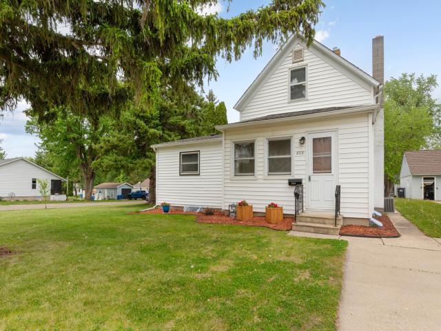 808 E Vine Street Owatonna MN 55060 - MLS# 7077233