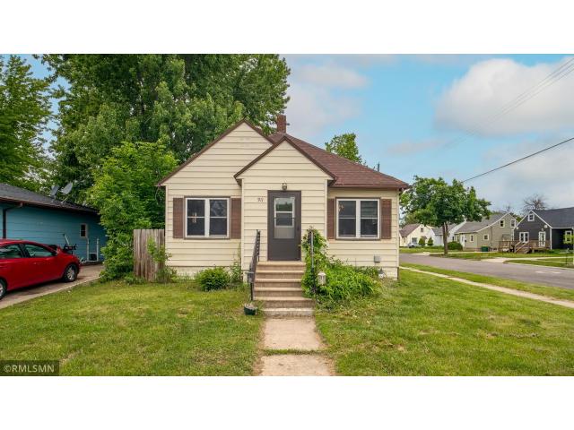 911 12th Street SE Rochester MN 55904 - MLS# 7077284