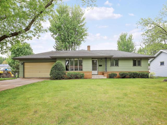 1044 Scott Street S Shakopee MN 55379 - MLS# 7077347