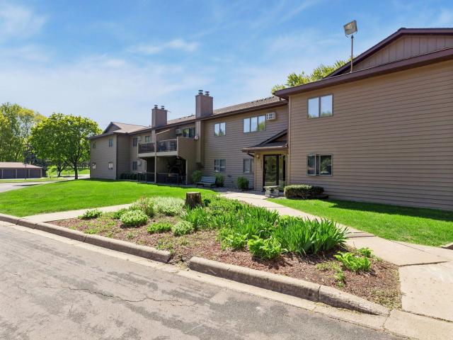 5447 Babcock Trail Unit S206 Inver Grove Heights MN 55077 - MLS# 7077501