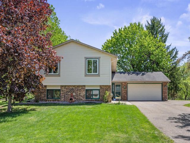 4686 Penkwe Way Saint Paul MN 55122 - MLS# 7077545
